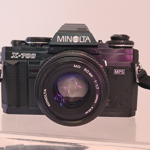 Minolta 700 35mm slr - slr, +