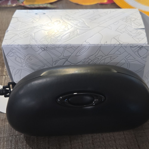 Oakley hard case for - case,