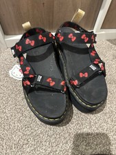 Dr Martens X Hello Kitty Vegan