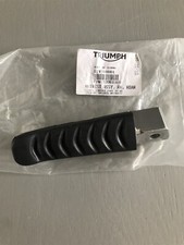 TRIUMPH SPRINT GT TIGER 1050 REAR FOOTREST RIGHT SIDE !!!GENUINE!!! T2081188