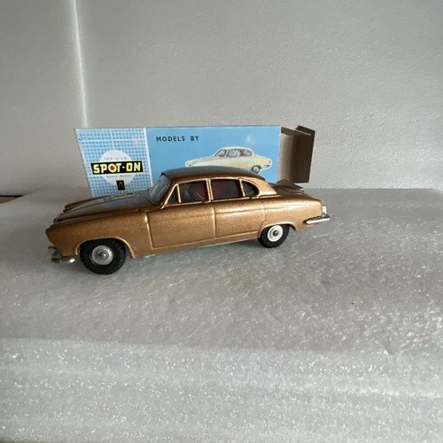 Spot triang jaguar mark 10 - jaguar,