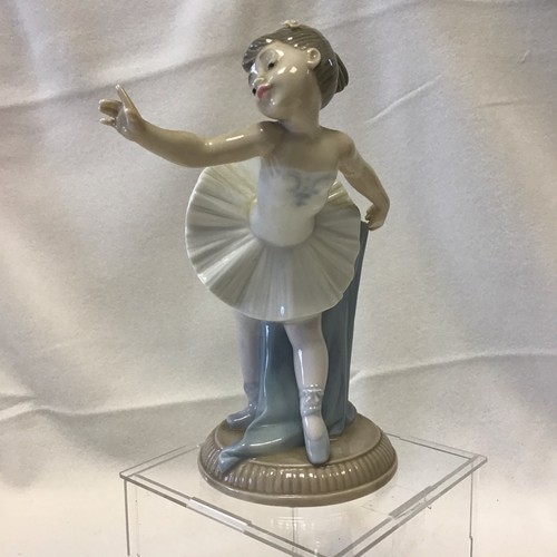 Nao lladro girl ballerina - nao,