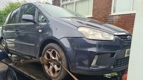 Ford max breaking - ford,