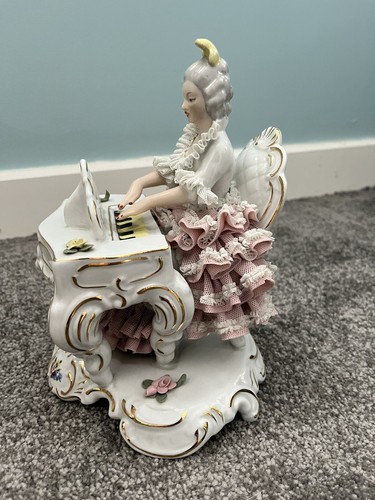 Dresden porcelain figurine - porcelain,