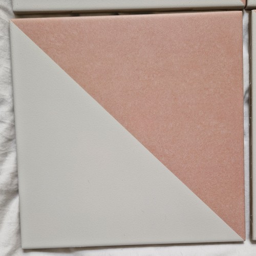 Box sq metre blush - of,