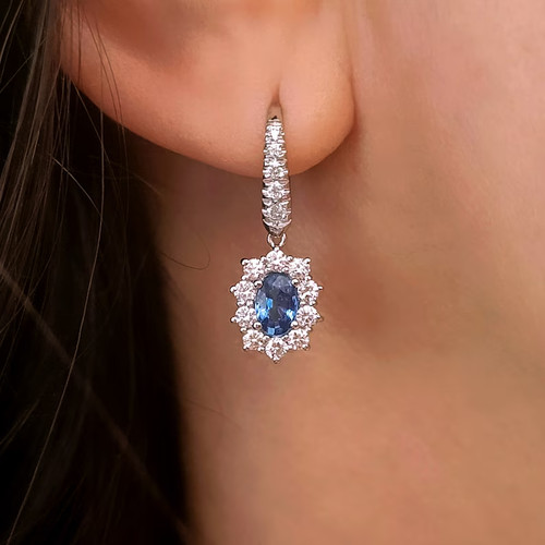 Oval cut natural blue - cut,