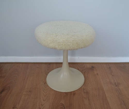 1960s tulip dressing
