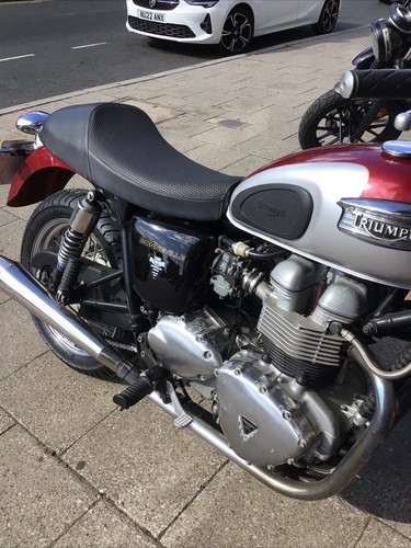 Triumph bonneville 790 - 790, seat