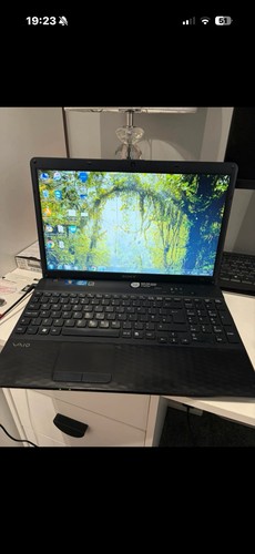 Sony vaio laptop - laptop, or