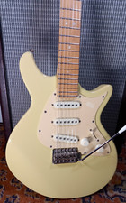Lag Jet New Vintage 100 Electric Guitar Holly Yellow w/Case