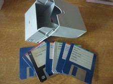 Vintage 3.5 floppy disk plastic storage box Grey with 7 discs