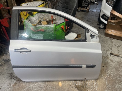 Renault clio door right driver - renault,