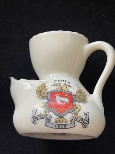 Crested ware shaving jug perth - crested,