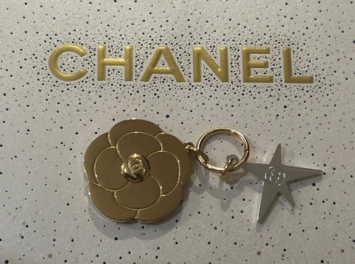 Chanel camelia charm - chanel,