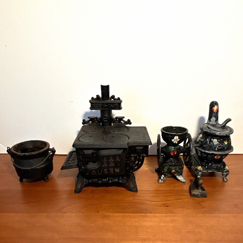 Cast iron black queen - queen, toy
