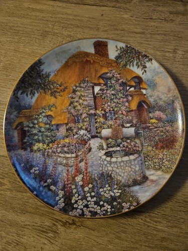 Lilliput lane wishing well - lane, "wishing