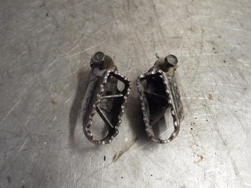 1982 yamaha 125j footpegs - yz,