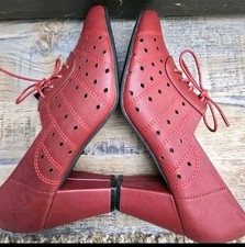 Vintage 1930s 1940s Style