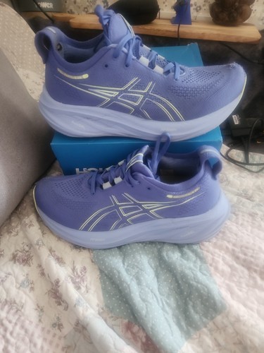 Ladies asics trainers - ladies, size
