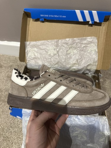 Adidas spezial chalky brown - adidas,