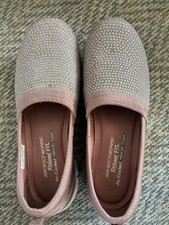 Skechers Pink sparkle Size 5 slipon Relaxed Fit Memory Foam shoe with Diamantés 