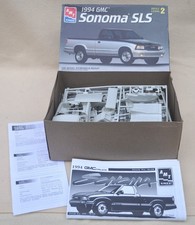 AMT 1994  1 : 25 " GMC SONOMA