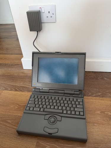 Apple vintage powerbook 145b - apple,