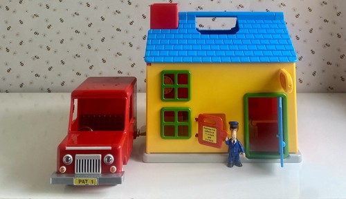Postman pat post office carry - pat,