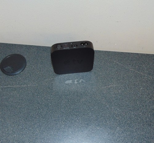 Apple 3rd generation a1469 - tv,