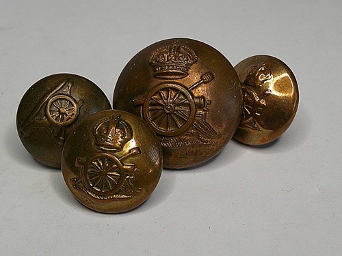 Royal artillery buttons - 4,
