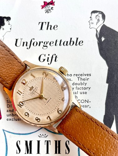 Vintage 1950s smiths - 1950s, luxe