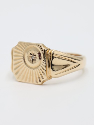 Gold patterned signet ring - patterned,