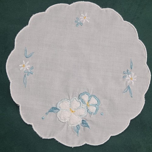 Vintage scalloped embroidered - scalloped,