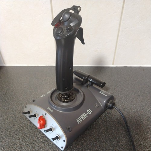 Saitek av8r aviator - saitek, flight