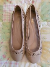 Lady's Size 5 1/2  Lotus Court Shoe