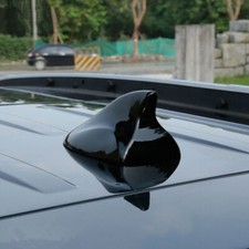 AM/FM Signal Fin Roof Radio