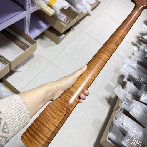 String fretless bass - 4,