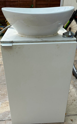 White freestanding single sink - white,