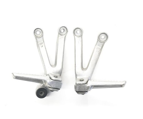 Rear right left footrest - rear,