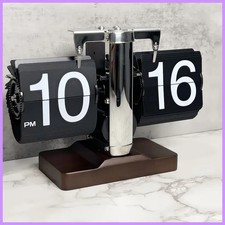 Vintage Flip Page Clock