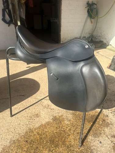 Black leather adjustable - 17.5",