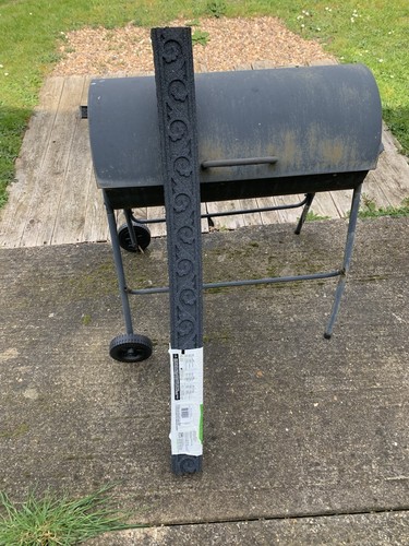 Recycled rubber garden border