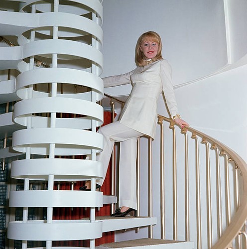 English singer kathy kirby - singer,