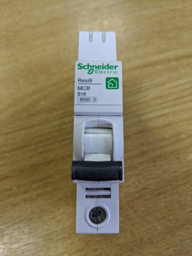 Schneider electric resi9 mcb - schneider,