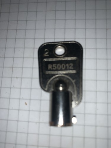 R50012 vending machine key - , /