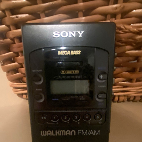 Sony walkman f2085 fm - walkman, am/fm