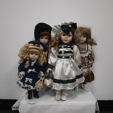 4 x Collector's Porcelain