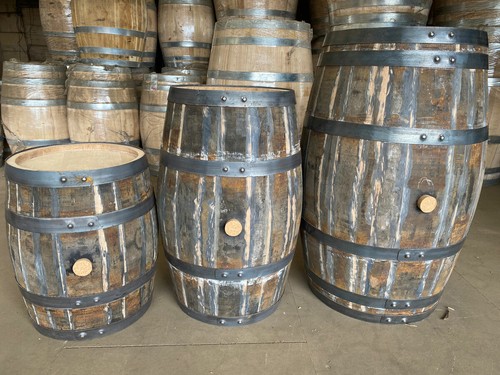 Oak barrels for ageing - oak,