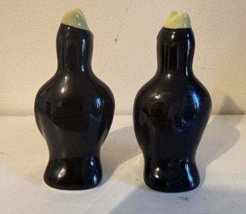 Vintage pair blackbird - vintage, pie