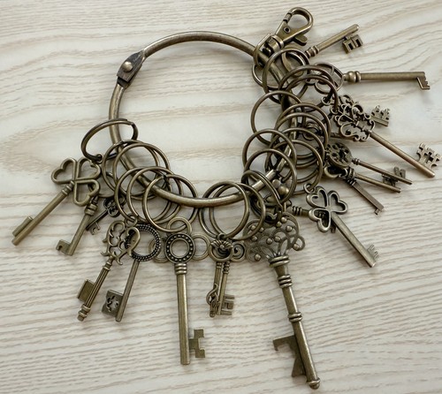 Set large skeleton keys - of,